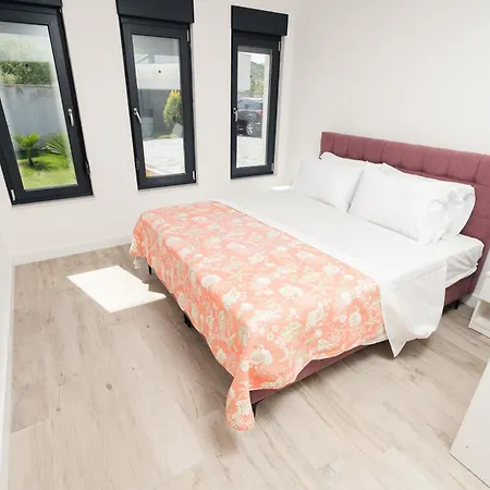 Villa Mirage *