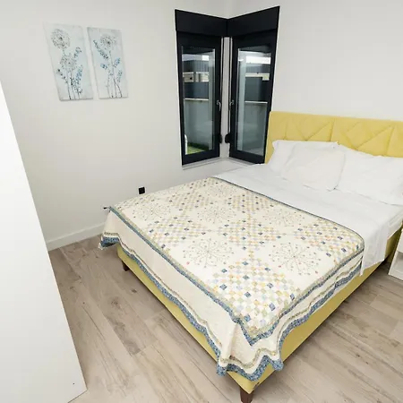 Villa Mirage