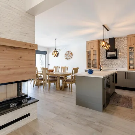 Mirage Villa *